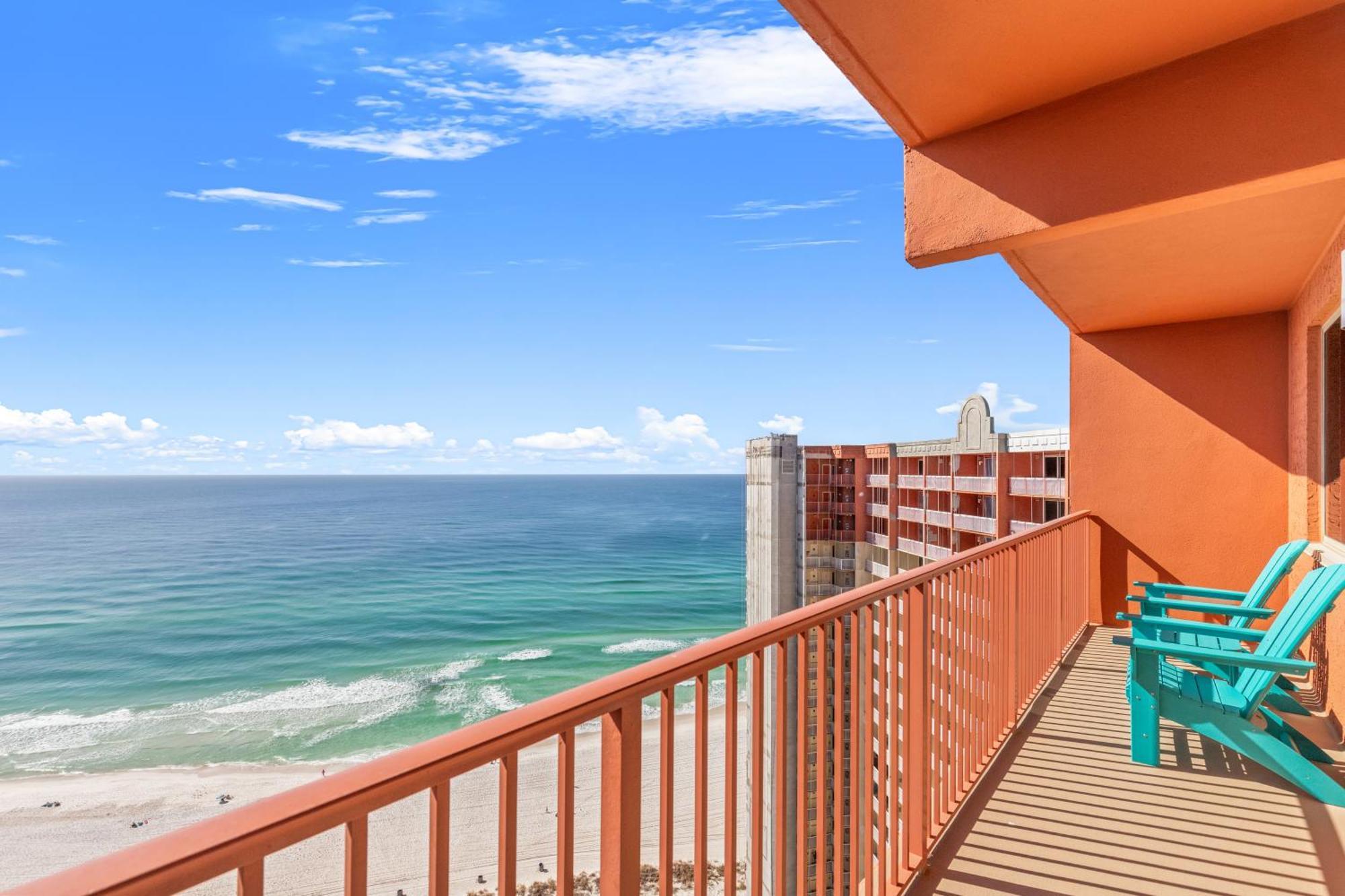 Penthouse With Beautiful Beach Views! 1 Bedroom, 2 Bathroom Penthouse! Panama City Beach Bagian luar foto